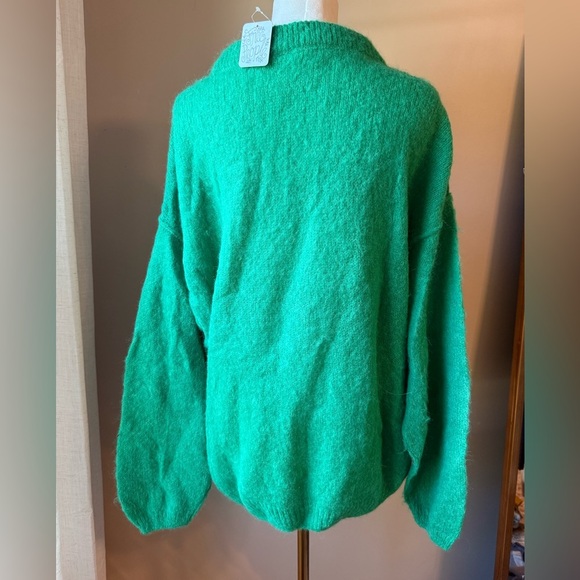 NWT Alpaca Blend Free People Oversized Kelly Green Sweater - Picture 2 of 4